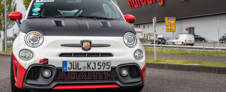 Fiat 595 Abarth Competizione prête pour le circuit